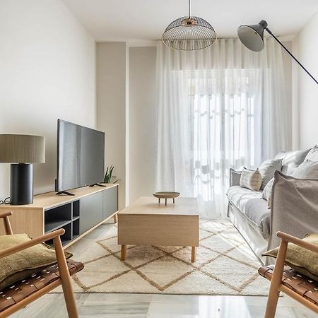 Amplisimo Apartamento De Diseno Nuevo En El Corazon De Triana, Parking Included Sevilla Exterior foto