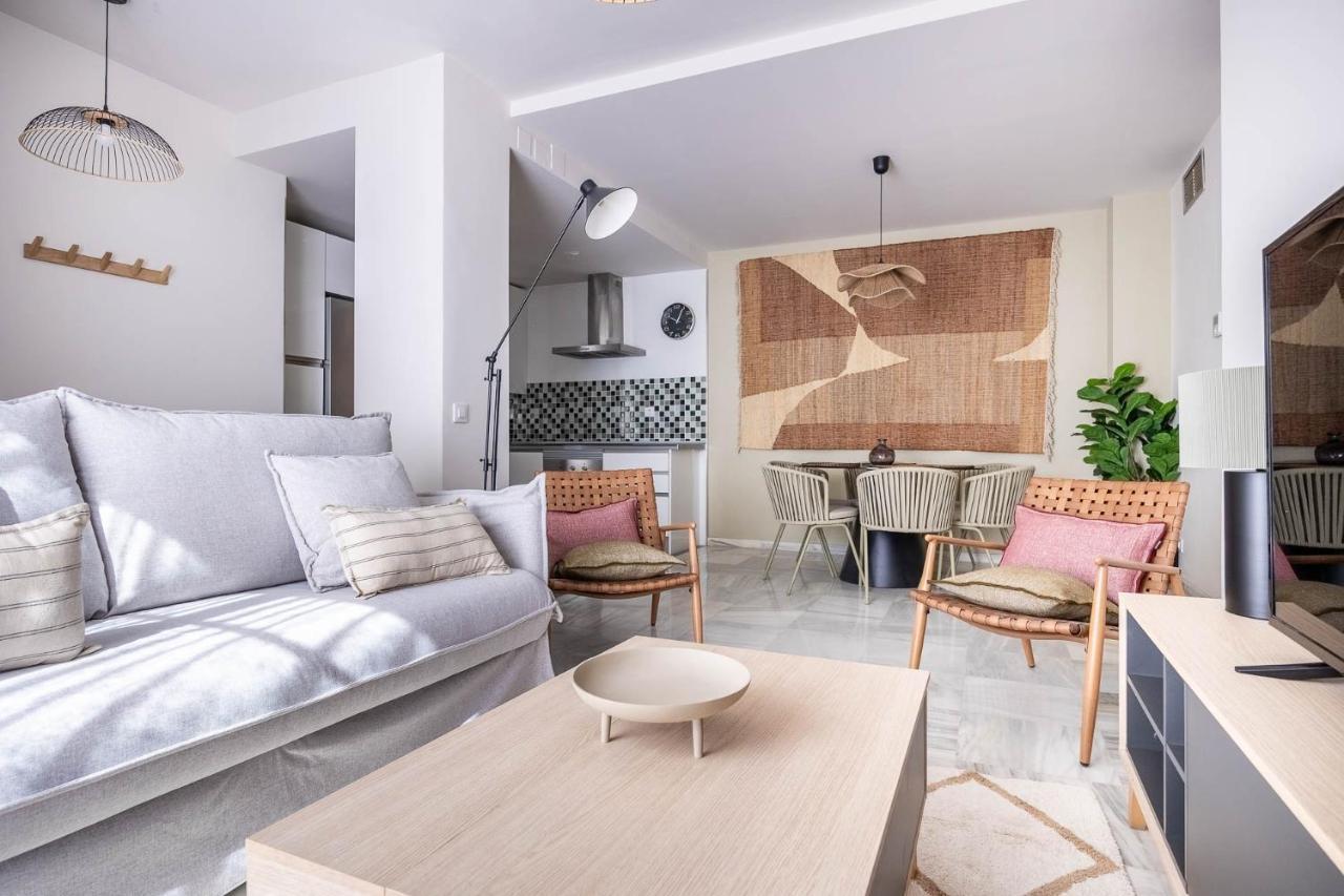 Amplisimo Apartamento De Diseno Nuevo En El Corazon De Triana, Parking Included Sevilla Exterior foto