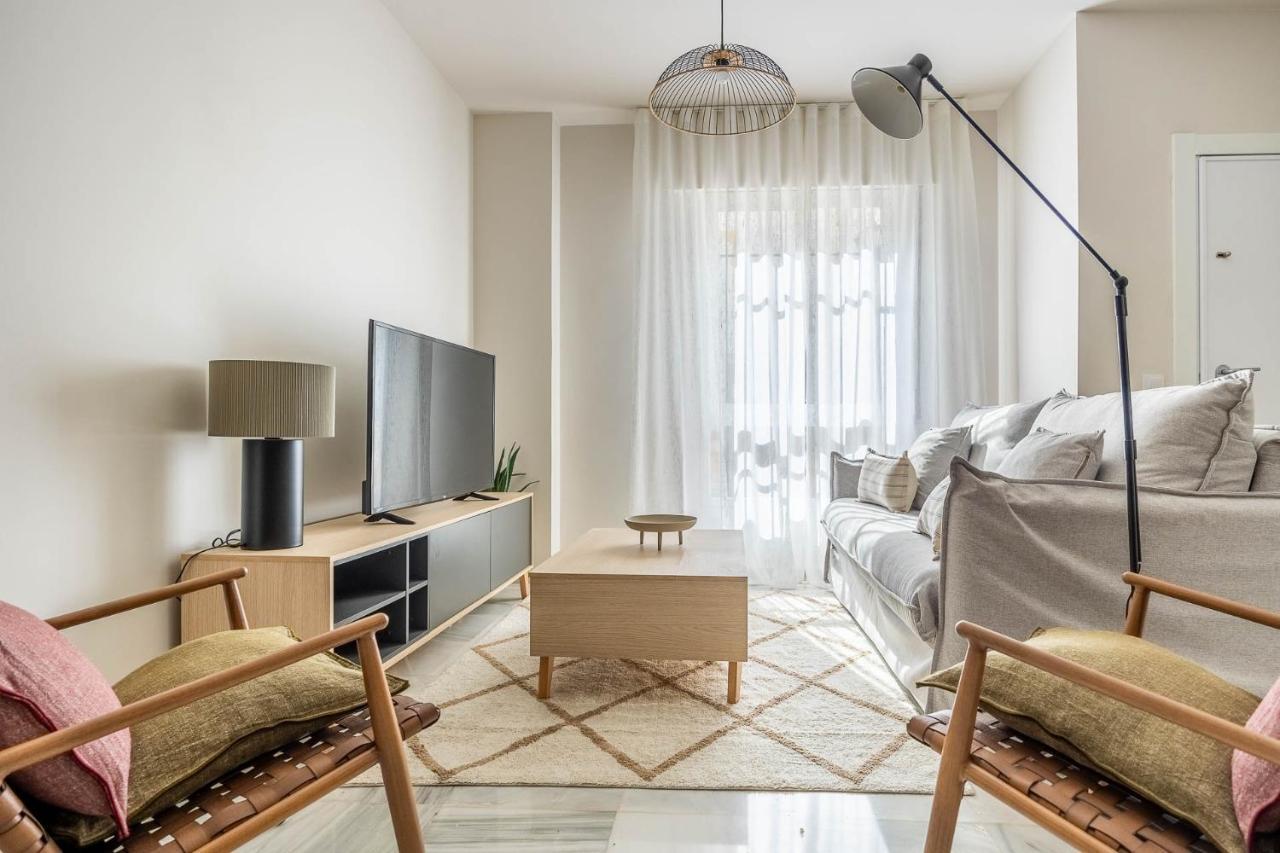 Amplisimo Apartamento De Diseno Nuevo En El Corazon De Triana, Parking Included Sevilla Exterior foto